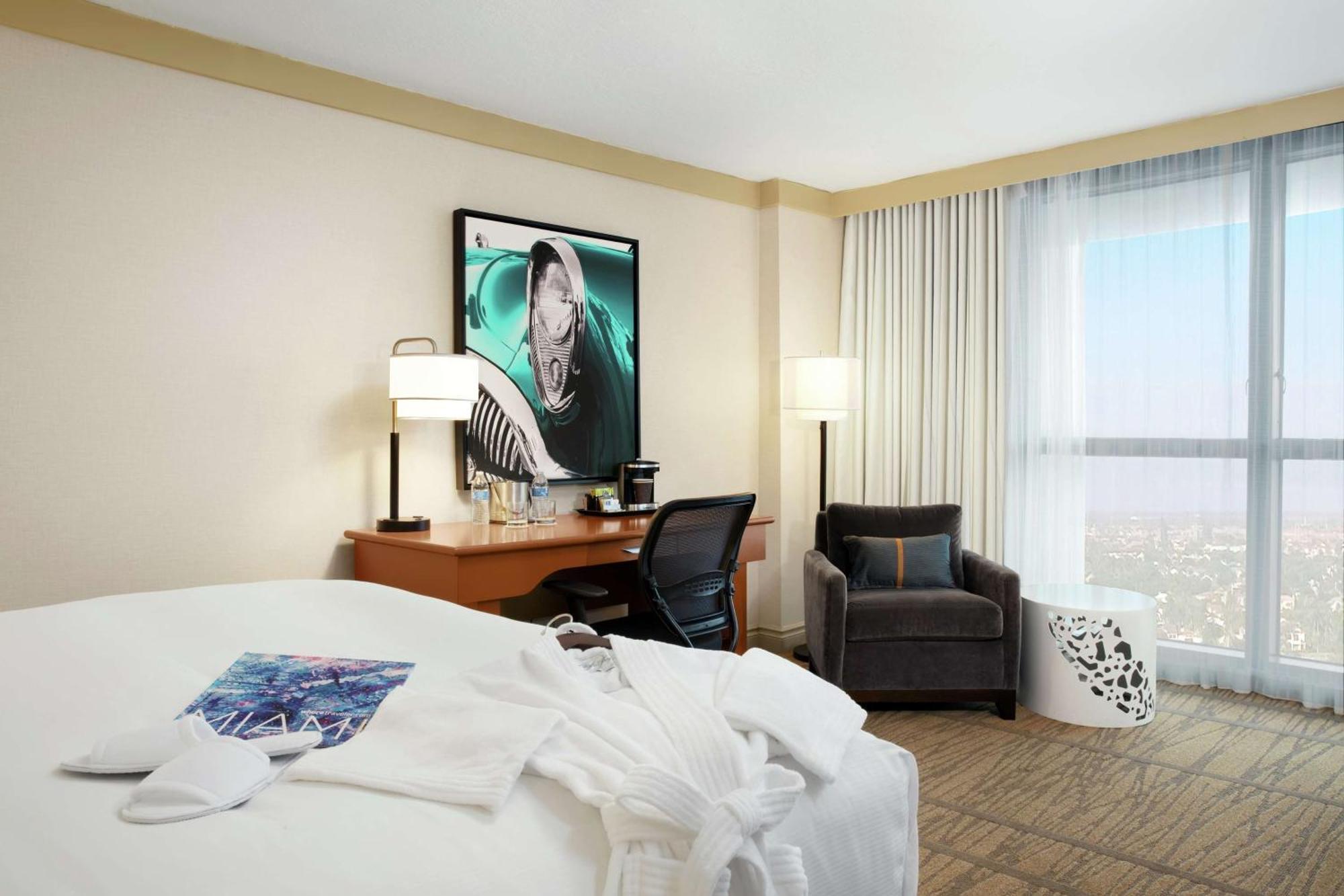 Doubletree By Hilton Hotel Miami Airport & Convention Center Майами-Спрингс Экстерьер фото